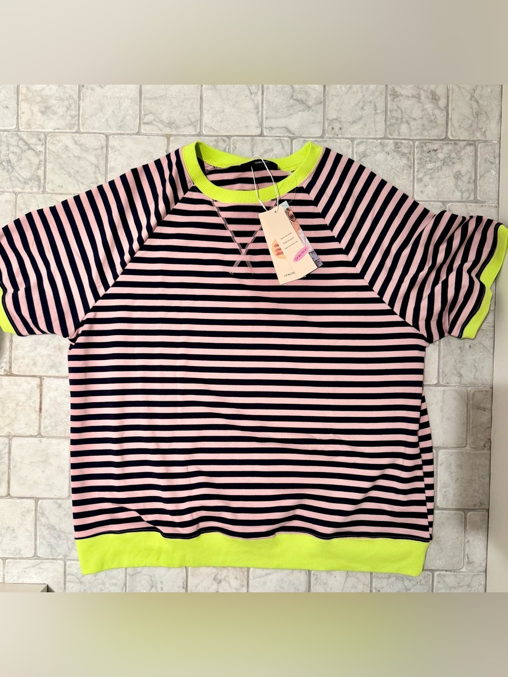 Dokotoo Striped Short Sleeve Sweatshirt – Women’s Large – NWT